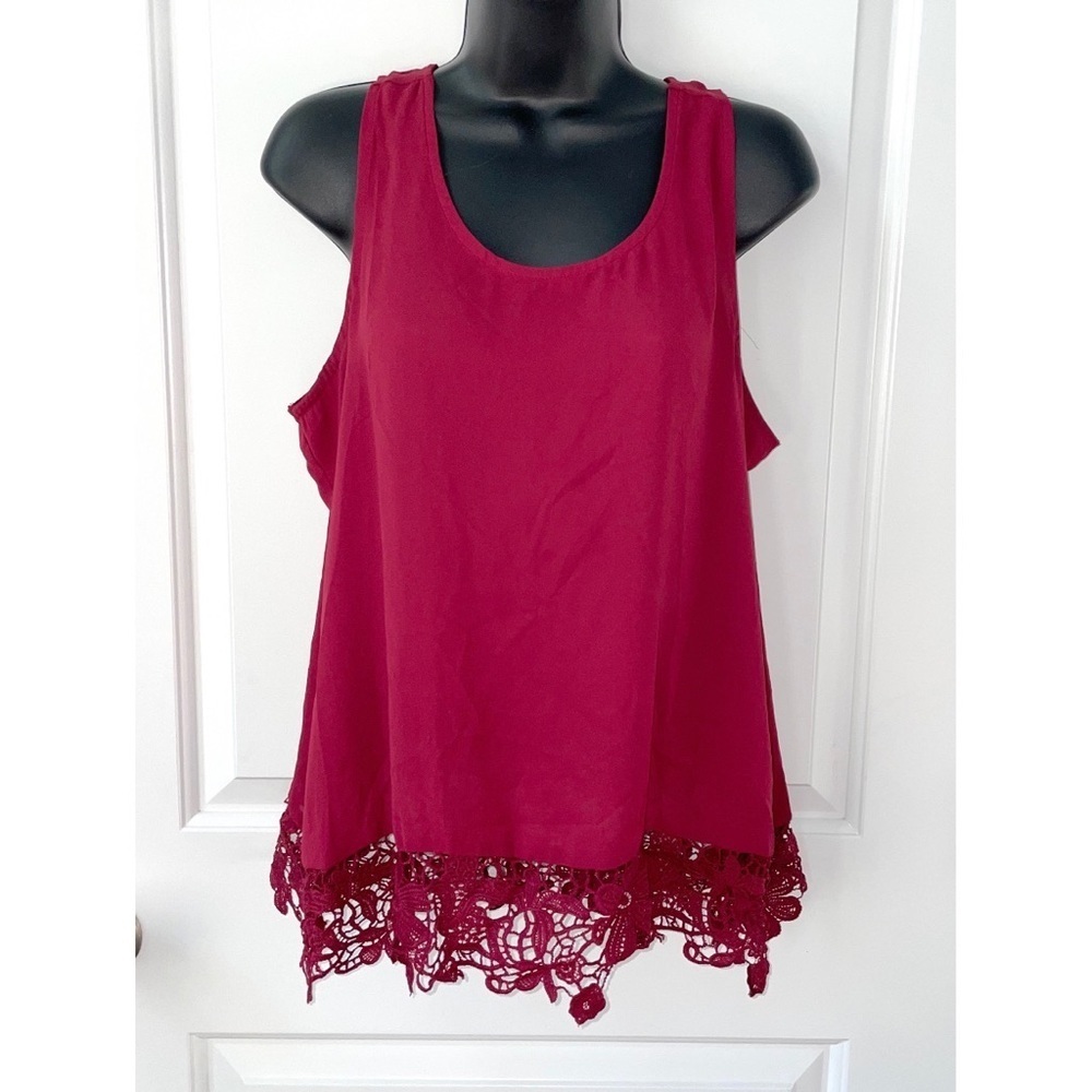 Vanity red top